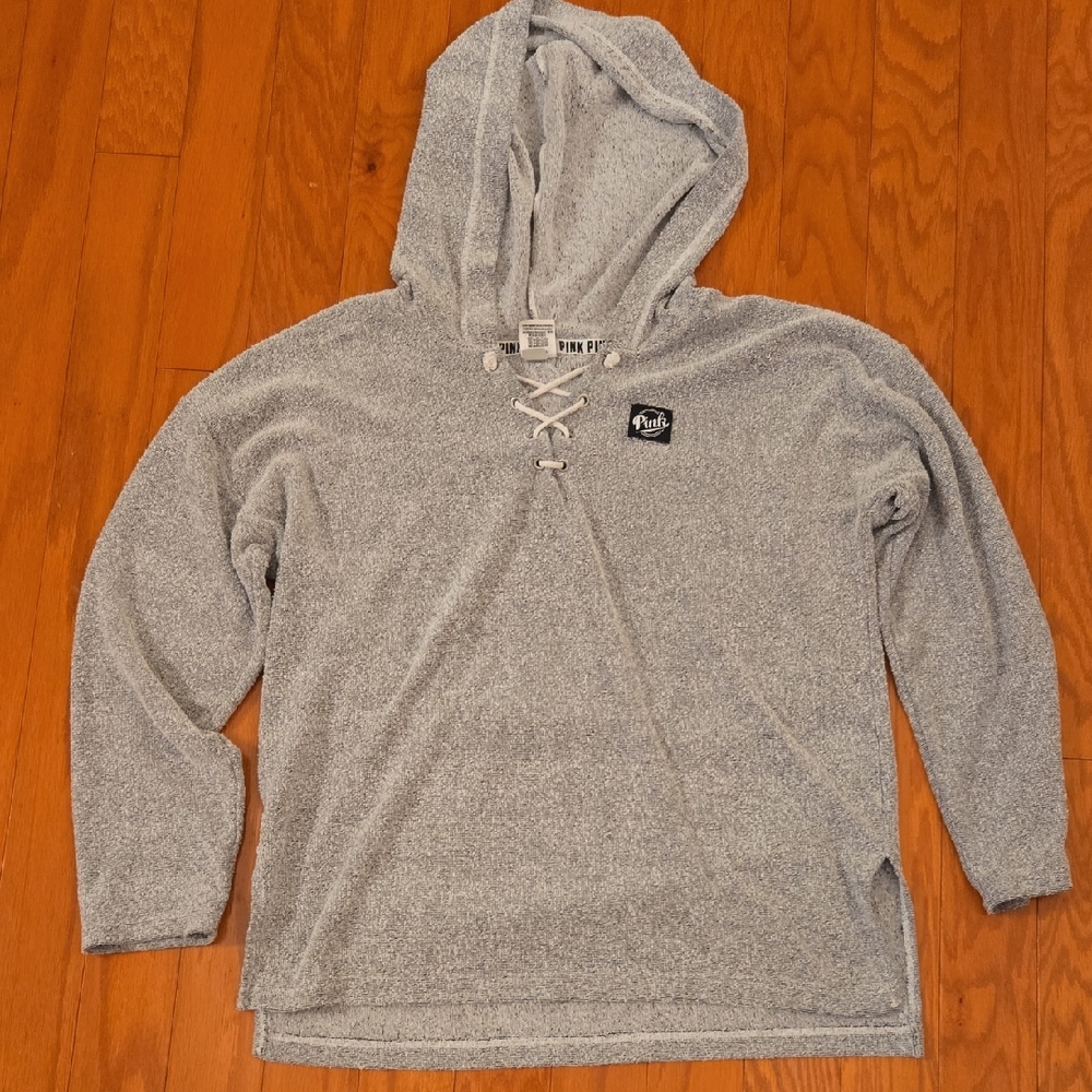 🩶 PINK Victoria’s Secret Gray Hooded Lightweight Long Sleeve Shirt – Size Large